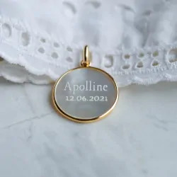 Medaille bapteme Amabilis Nacre