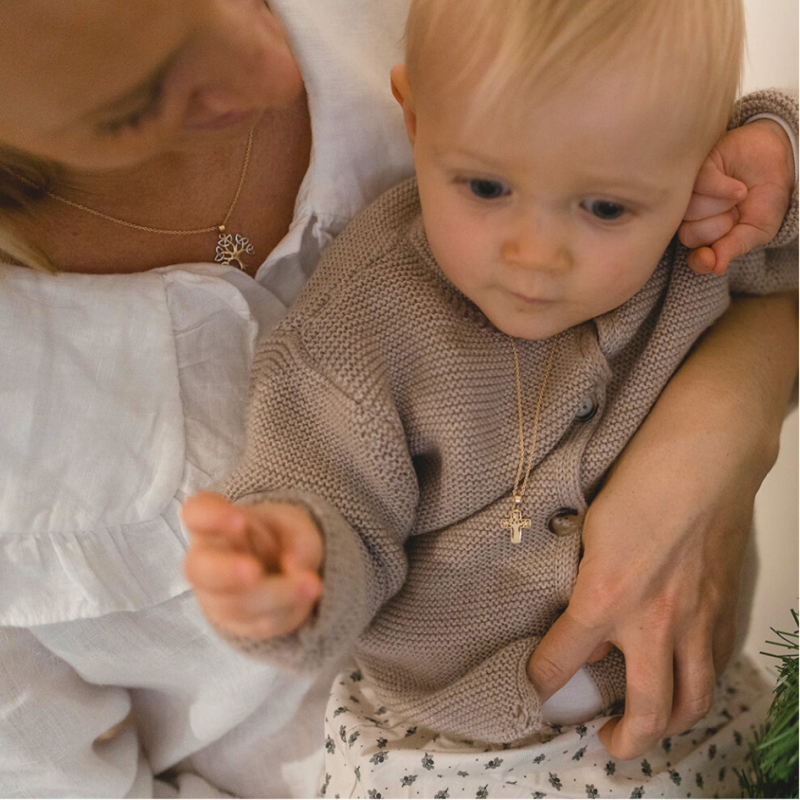 Colgante Cruz Árbol de Vida en Oro de 18 Quilates - Maison Laudate