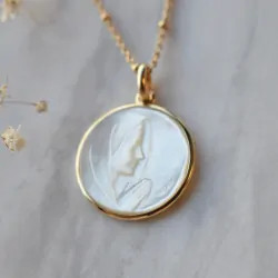 Medaille bapteme Vierge prière nacre