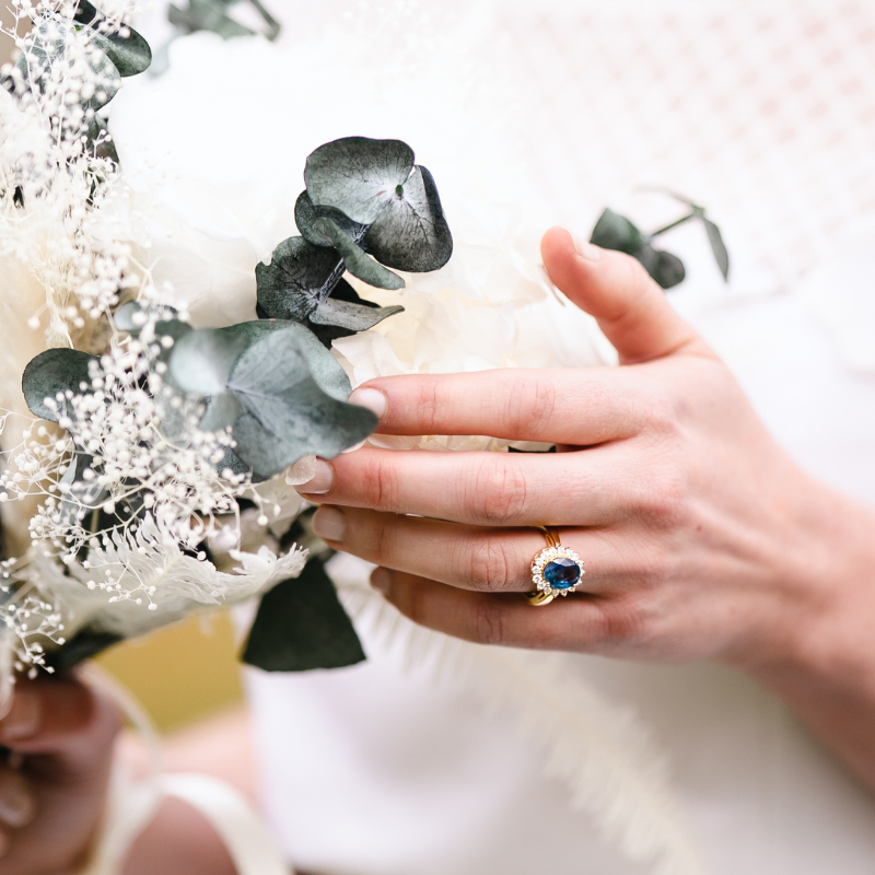 Maison Laudate - Anillo de compromiso Margot Oro Amarillo y Diamantes