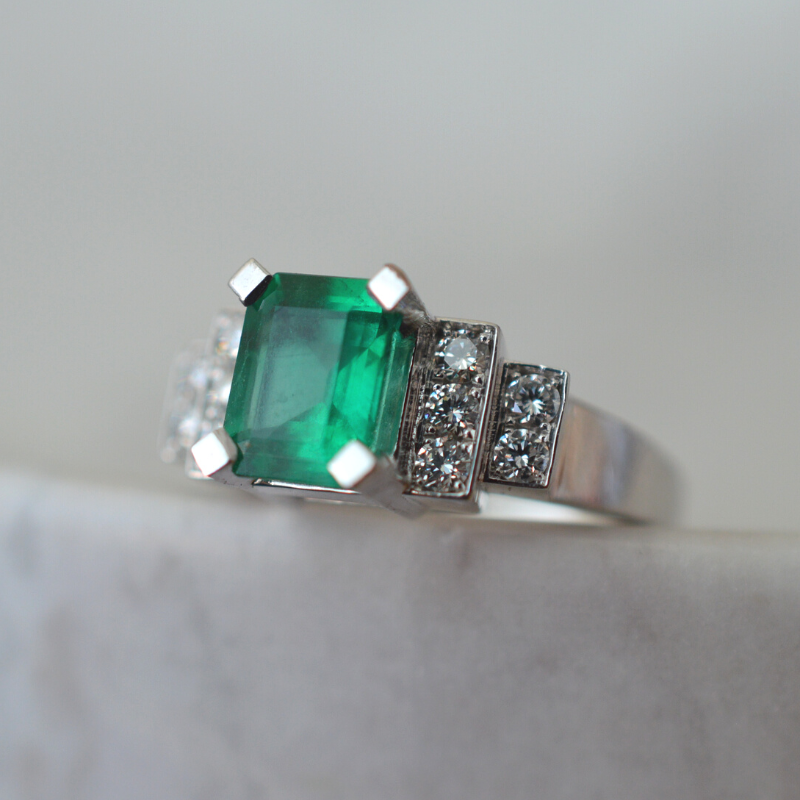 Casa Laudate - Anillo de Compromiso Clotilde en Oro Gris Paladio, Diamante