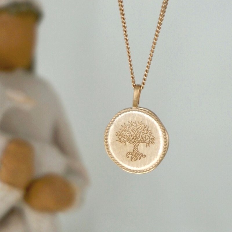 Medalla Árbol de Vida Perlada en Oro Plateado - Maison Laudate