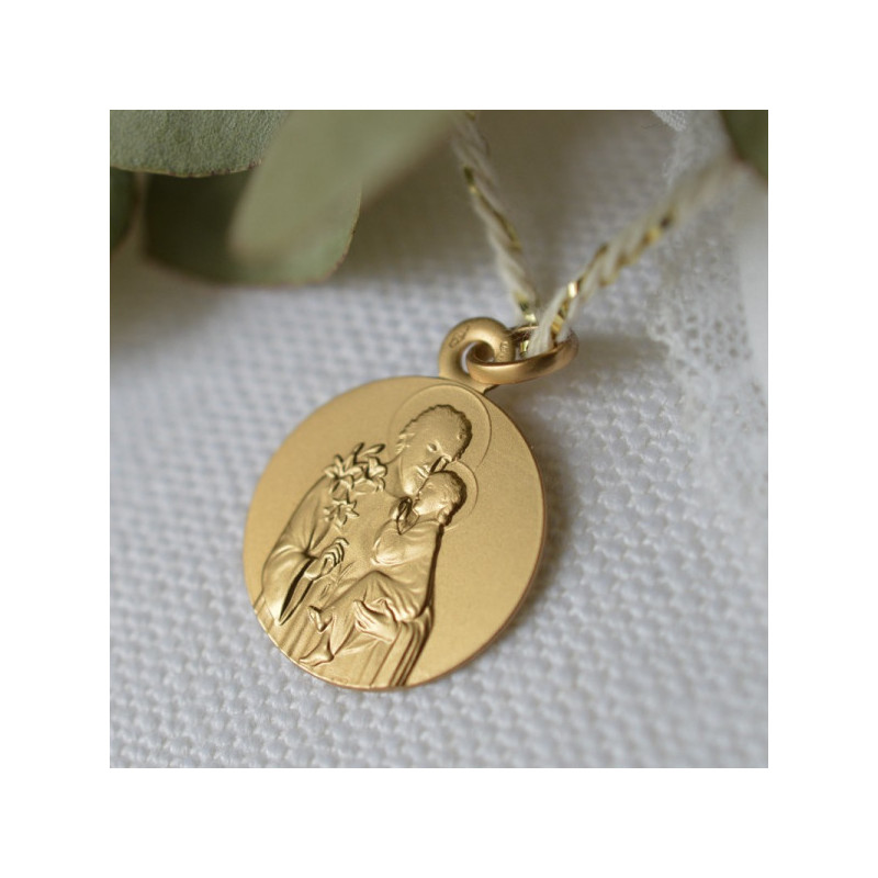 medaille de bapteme saint joseph protecteur laudate