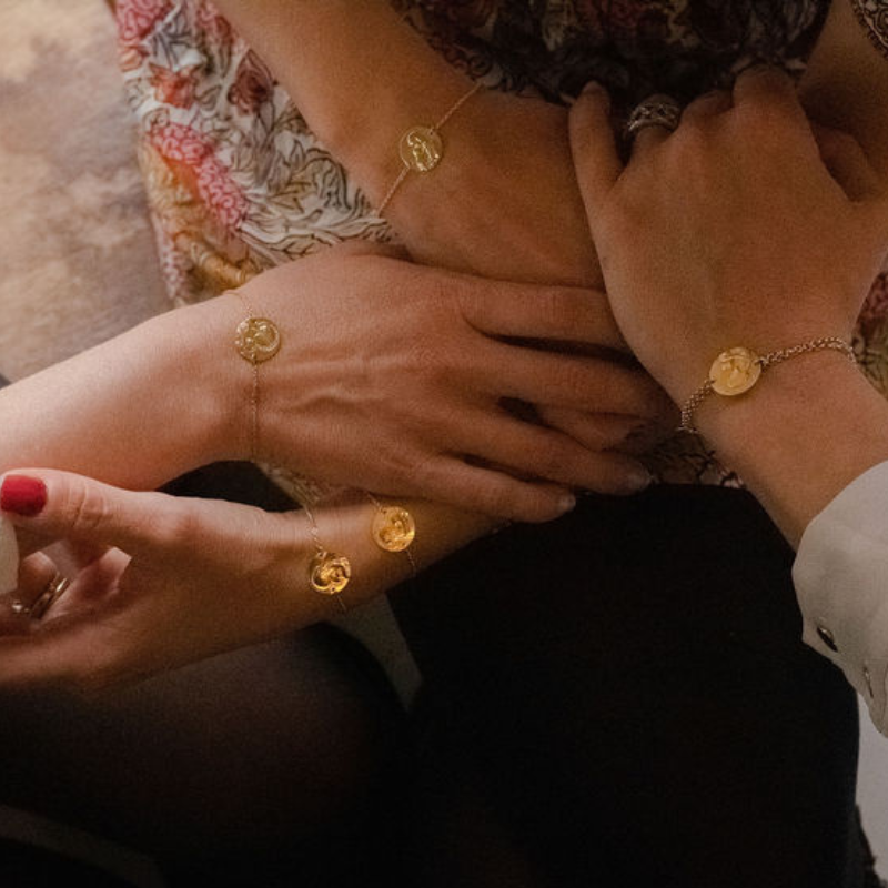 bracelet medaille or 18 carats enfant rayonnant laudate vierge