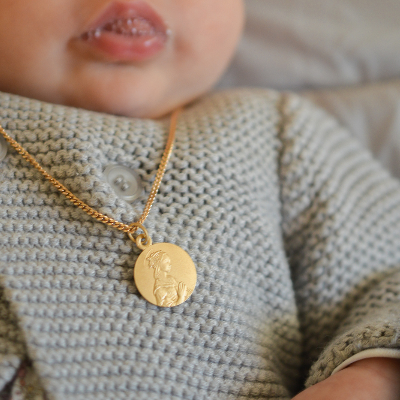 Medaille bapteme Portrait de la Vierge de Lippi 9 carats