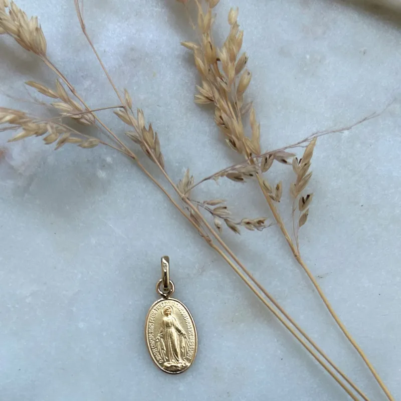 Medalla Milagrosa Virgen de los Pobres Oro de 18 Quilates - Maison Laudate
