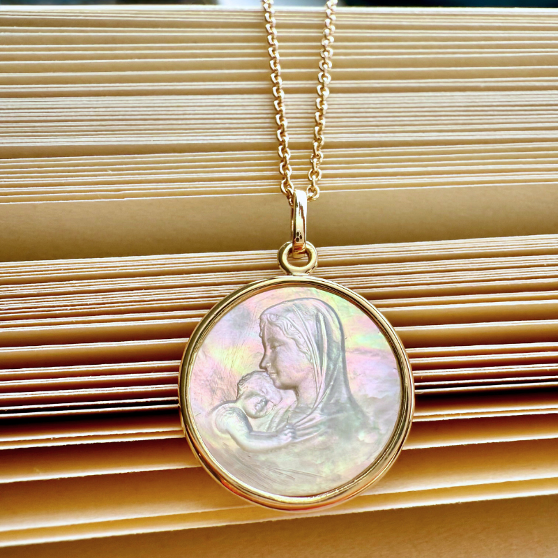 Medaille de Baptême Vierge Mère en Nacre et Or 18 carats