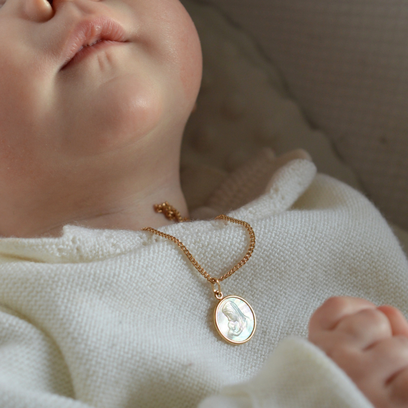 Medaille de Baptême Vierge Mère en Nacre et Or 18 carats
