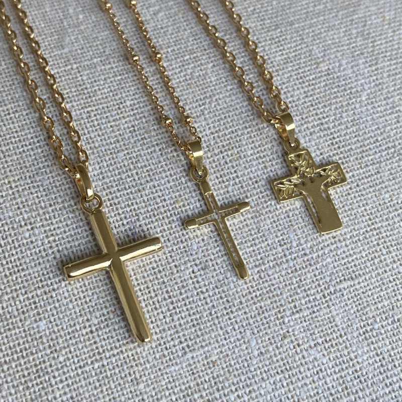 Colgante Cruz de Bastones en Oro de 18 Quilates - Laudate