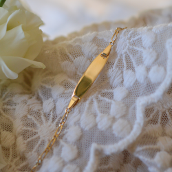 Gargantilla de bebé ovalada...