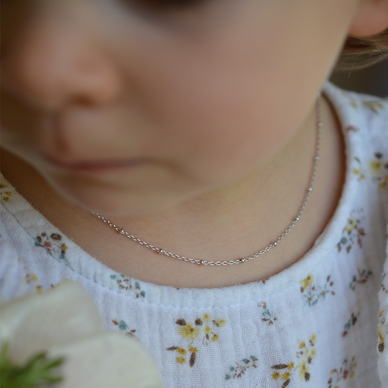 Maison Laudate - Cadena Perleada Fina en Plata
