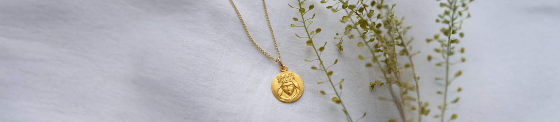 Medalla de Bautizo de la Virgen María