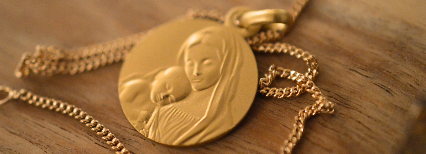 Medalla Bautizo Virgen con el Niño