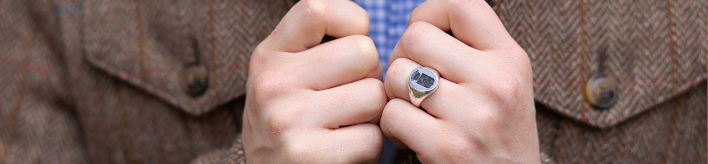 Caballero - Oro de 18 quilates y piedra semipreciosa