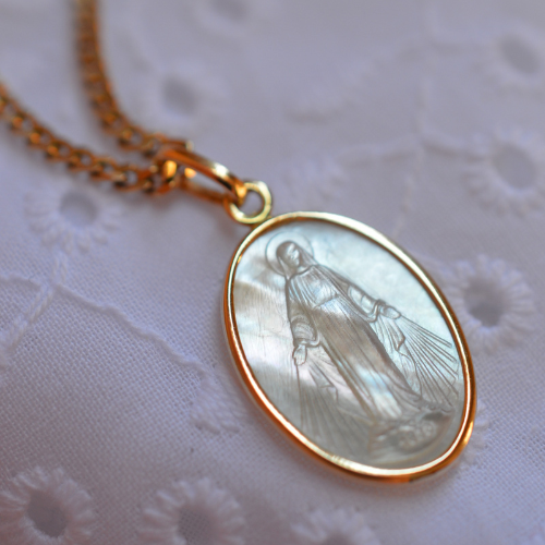 Nuevas creaciones Laudate