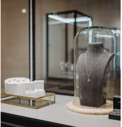 Laudate - Joyería en Nantes: Medallas de bautismo, cadenas, cruces, anillos de sello...